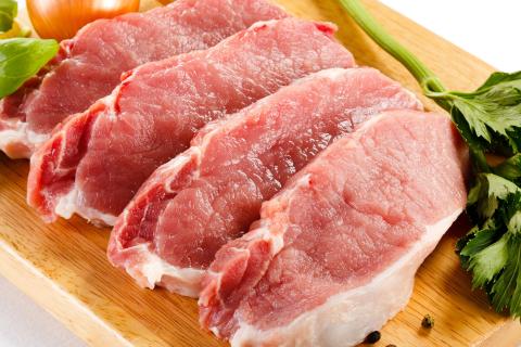 BONELESS pork chops